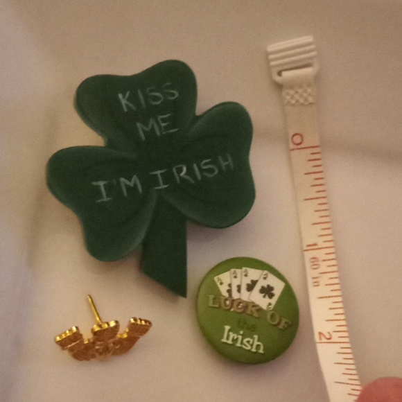Irish St Patrick's Day Green Pin Brooch Bundle - Picture 7 of 7